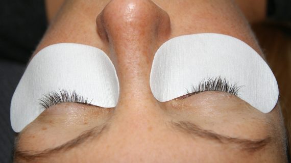 eyelashes